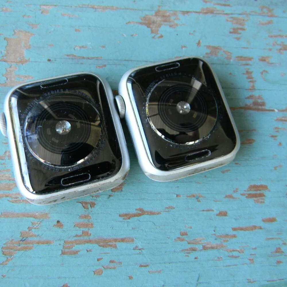 Apple iWatch LOT OF 4 series 3 & 6 FOR PARTS ONLY